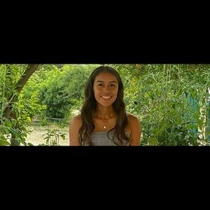 Meet your Posher, Alexis